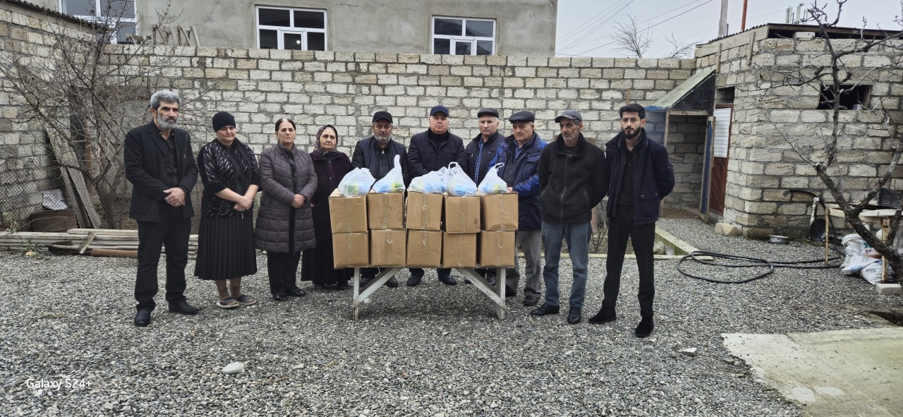 Ağalar Vəliyev şəhid və qazi ailələrinə bayram sovqatları göndərib - FOTOLAR