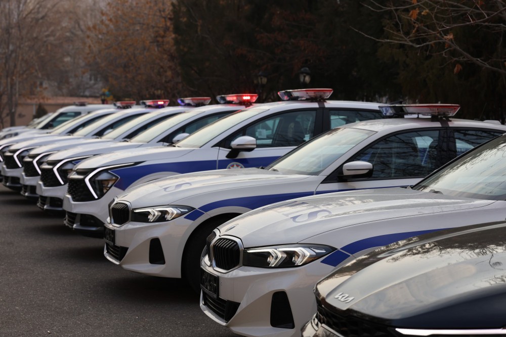 Naxçıvan polisinə yeni avtomobillər verilib - FOTO