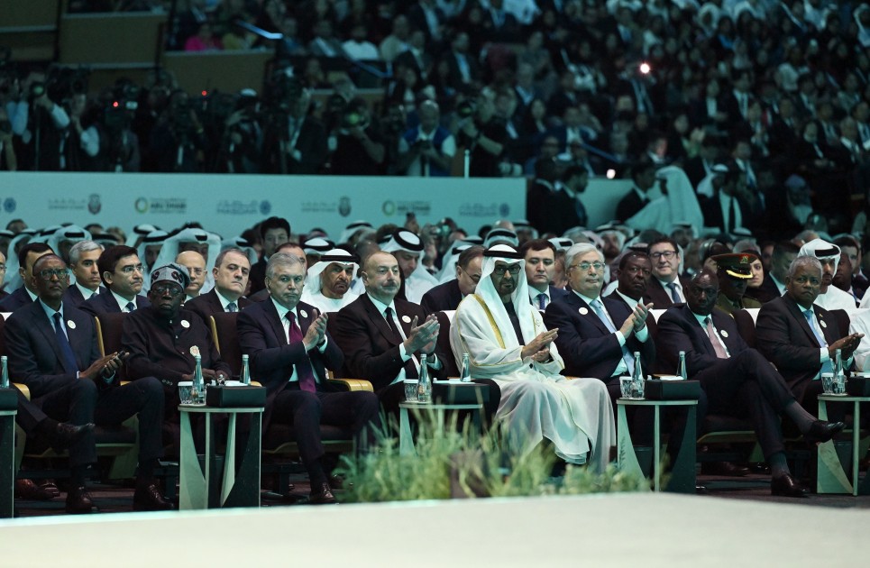 Prezident Əbu-Dabi Dayanıqlılıq Həftəsinin rəsmi açılış mərasimində - FOTOLAR (YENİLƏNİB)