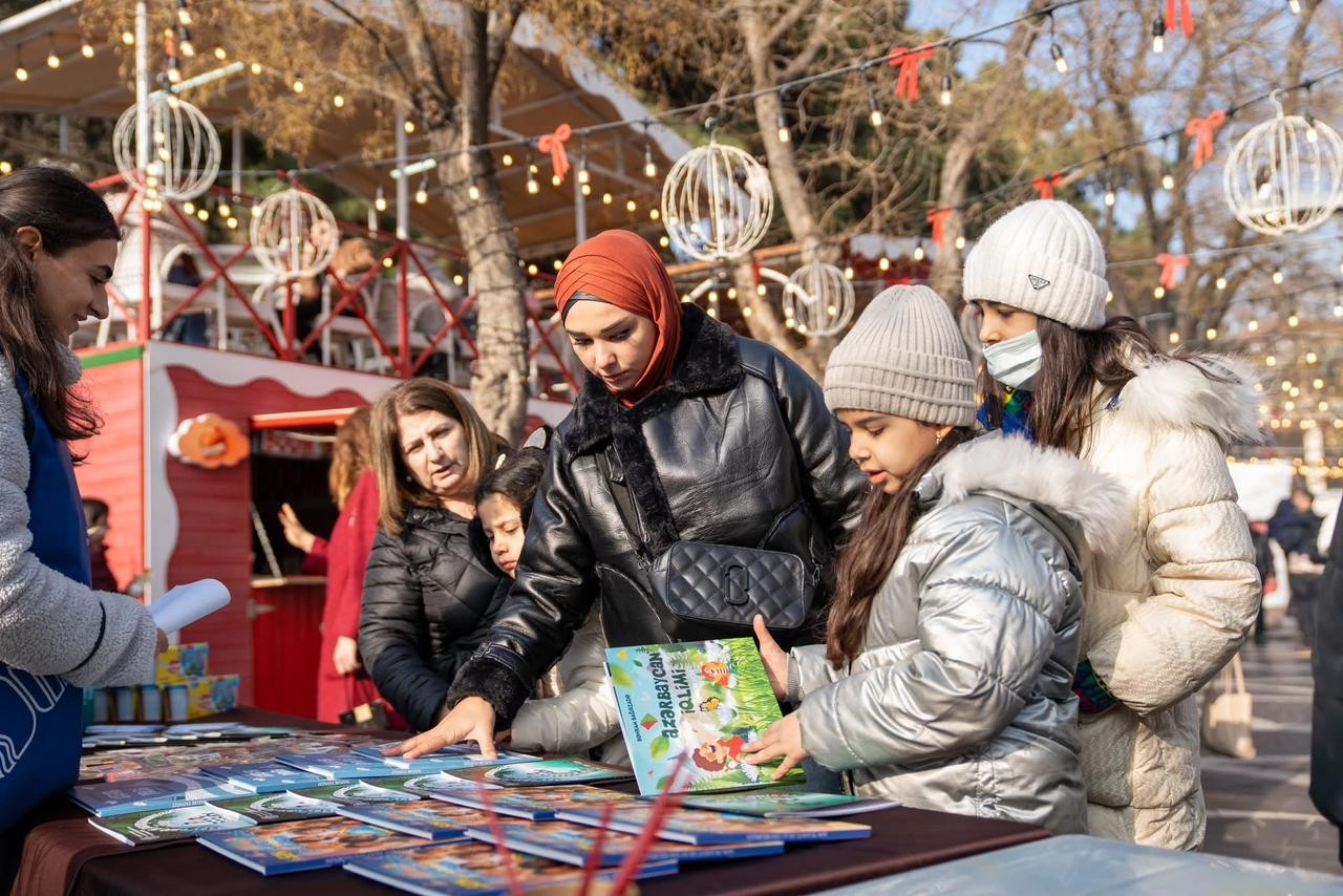 ETSN “Soyuq əllər, isti ürək” yarmarkasına öz maarifləndirici stendi ilə qoşuldu - FOTOLAR