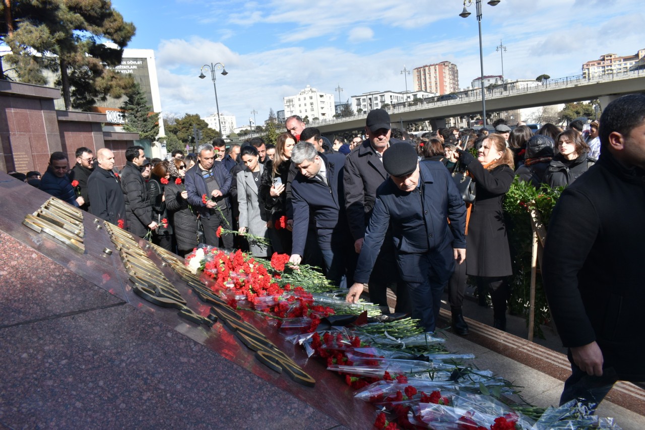 Yasamalda 20 Yanvar faciəsinin 35-ci ildönümü silsilə tədbirlərlə yad edildi - FOTOLAR