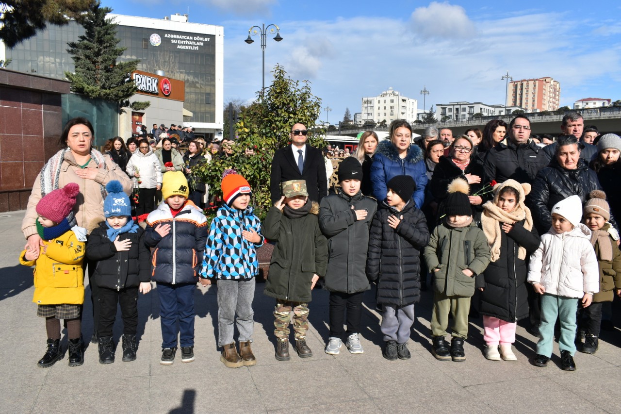 Yasamalda 20 Yanvar faciəsinin 35-ci ildönümü silsilə tədbirlərlə yad edildi - FOTOLAR