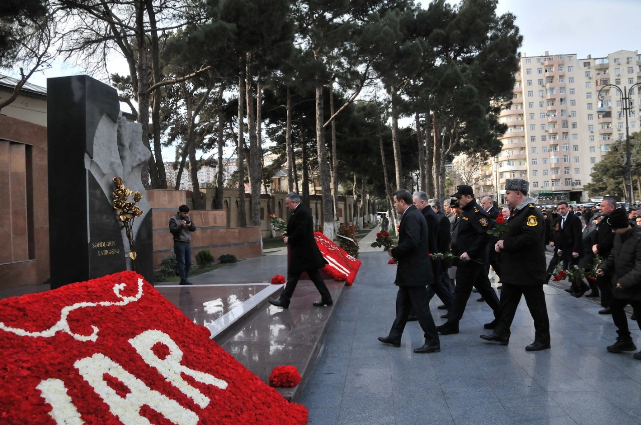 Abşeronda 20 Yanvar şəhidlərinin xatirəsi anılıb - FOTOLAR