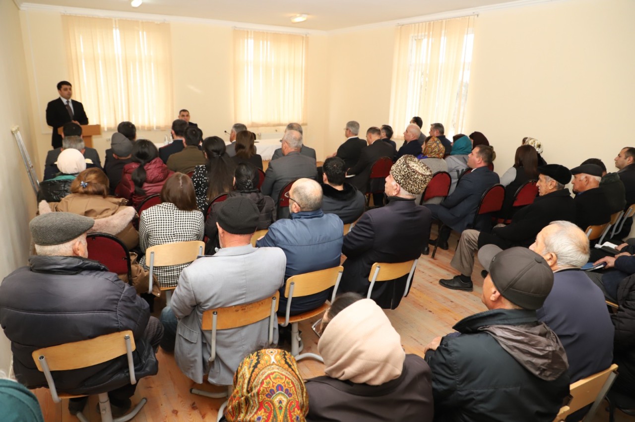 Neftçalanın icra başçısı səyyar görüş keçirdi - FOTOLAR