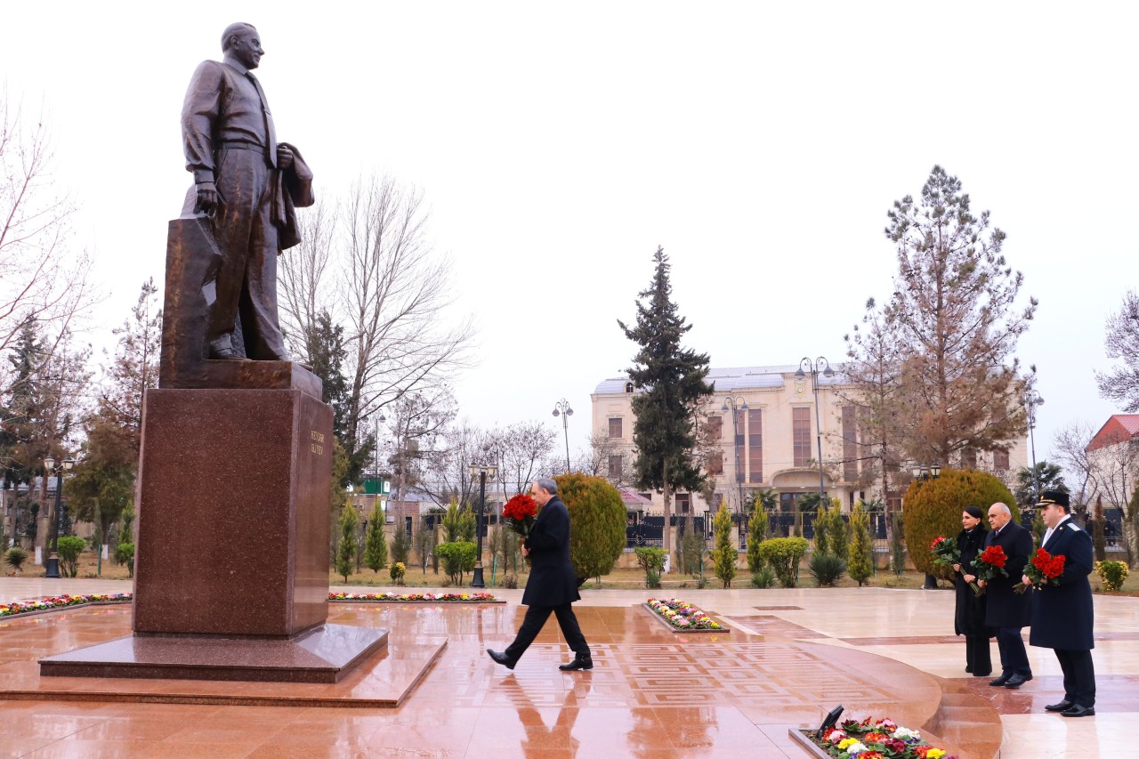 Baş prokuror Zərdabda vətəndaşları qəbul etdi - FOTOLAR