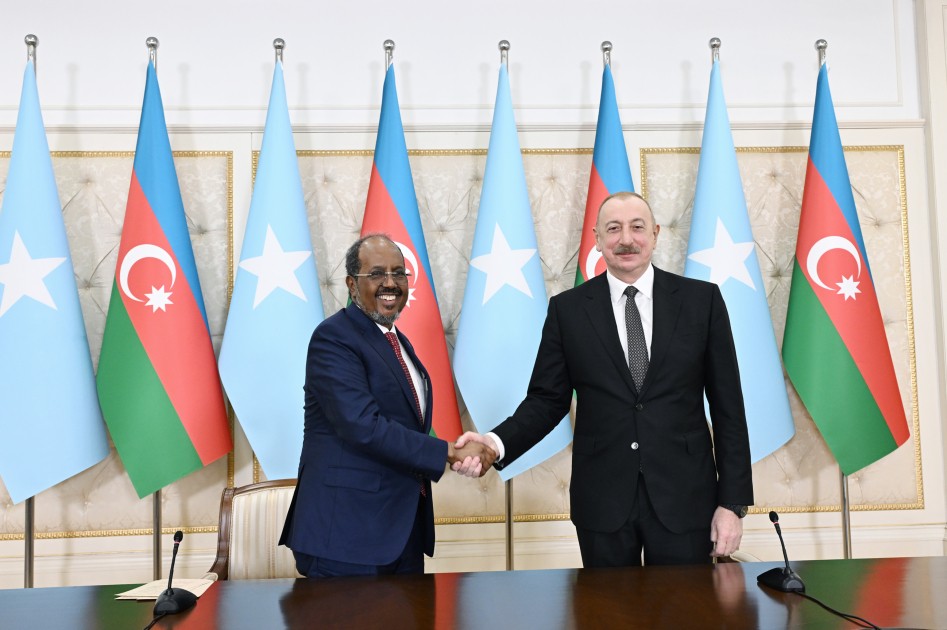 Azərbaycan və Somali prezidentləri mətbuata bəyanatlarla çıxış ediblər - FOTOLAR