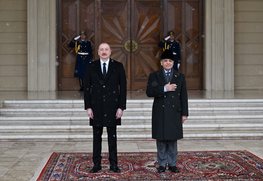 Prezident Şahbaz Şərifi qarşıladı - FOTOLAR