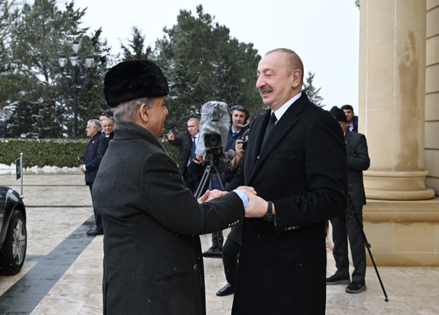 Prezident Şahbaz Şərifi qarşıladı - FOTOLAR