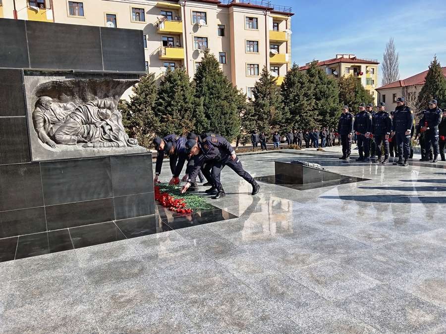 Xocalı soyqırımı qurbanlarının xatirəsi Goranboyda anılıb - FOTOLAR