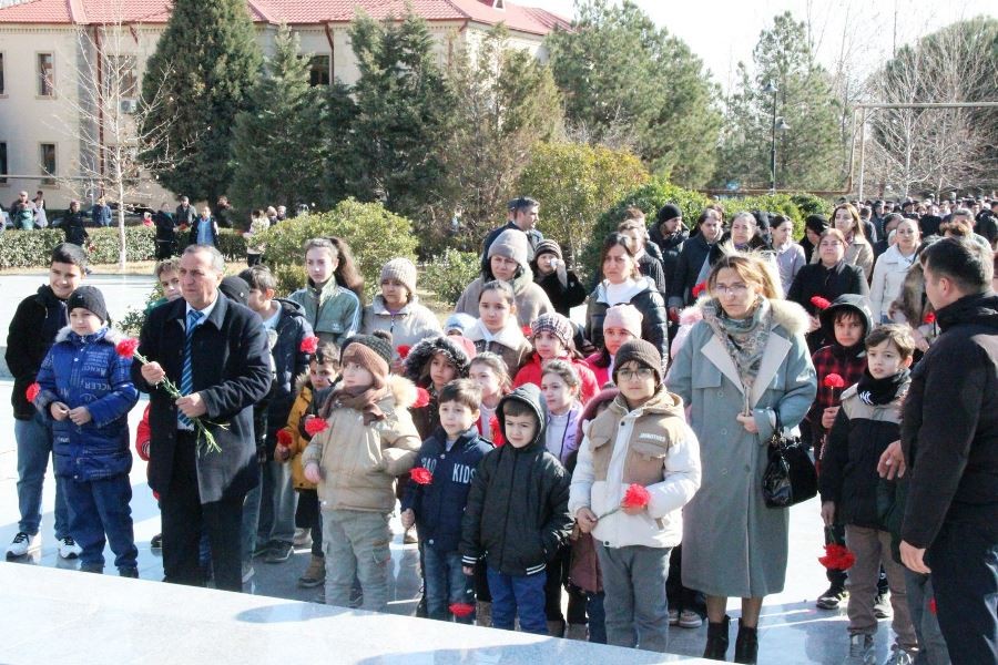 Xocalı soyqırımı qurbanlarının xatirəsi Goranboyda anılıb - FOTOLAR