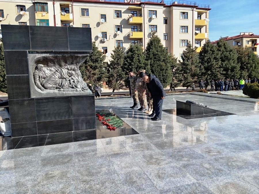 Xocalı soyqırımı qurbanlarının xatirəsi Goranboyda anılıb - FOTOLAR