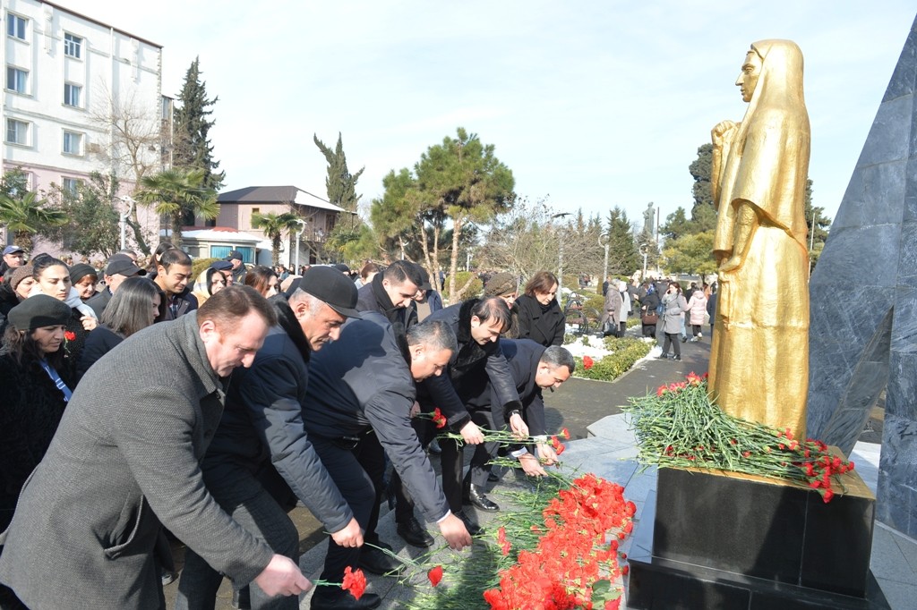 Lənkəranda Xocalı faciəsinin 33-cü ildönümü qeyd olunub - FOTOLAR