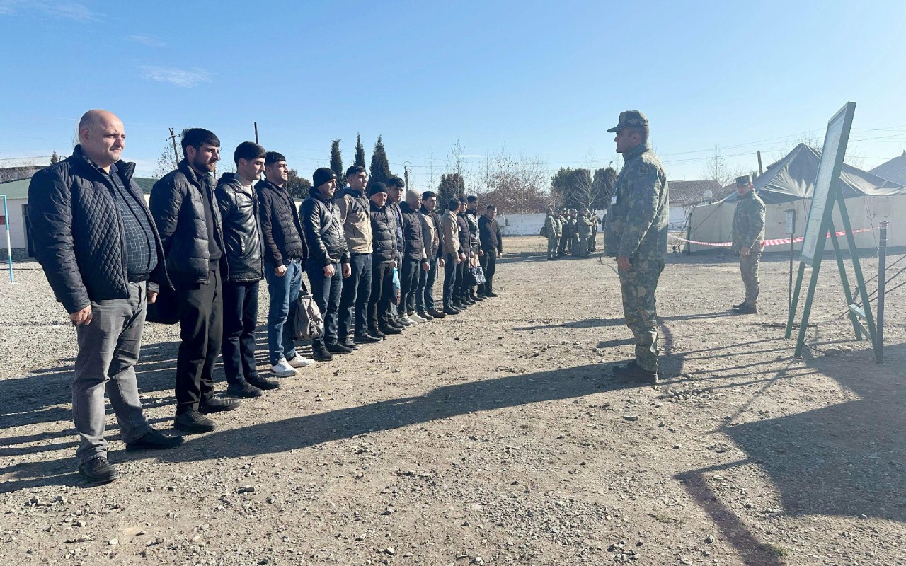 Hərbi vəzifəlilərlə növbəti təlim toplanışı başlayıb -FOTOLAR