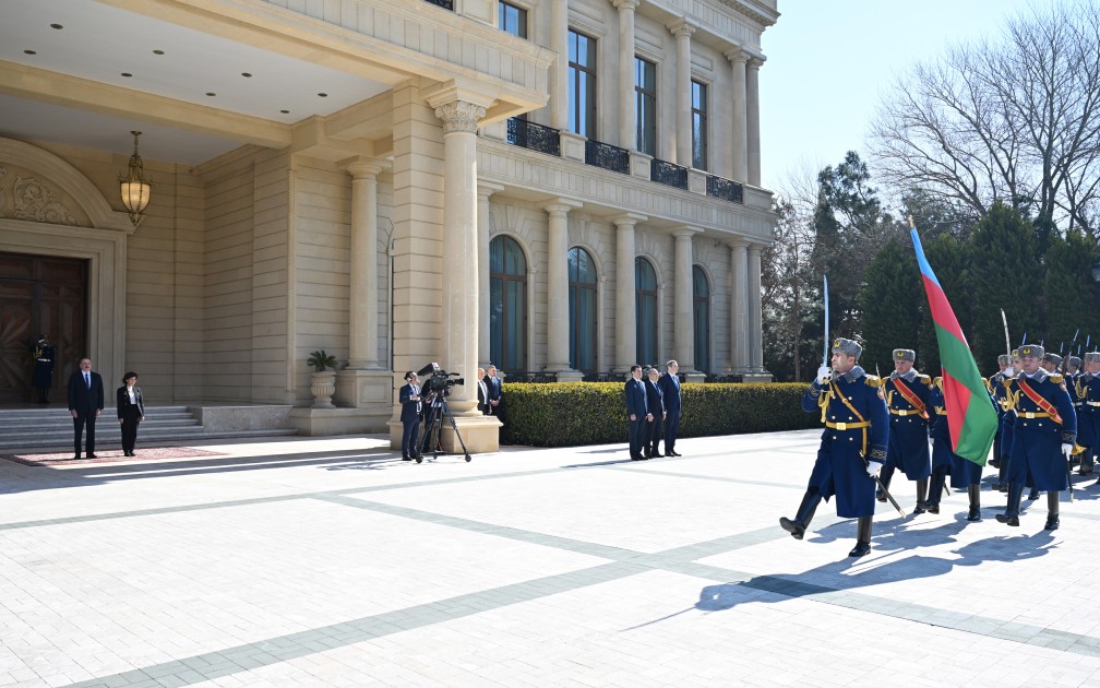 İlham Əliyev Şimali Makedoniya Prezidentini qarşıladı - FOTOLAR