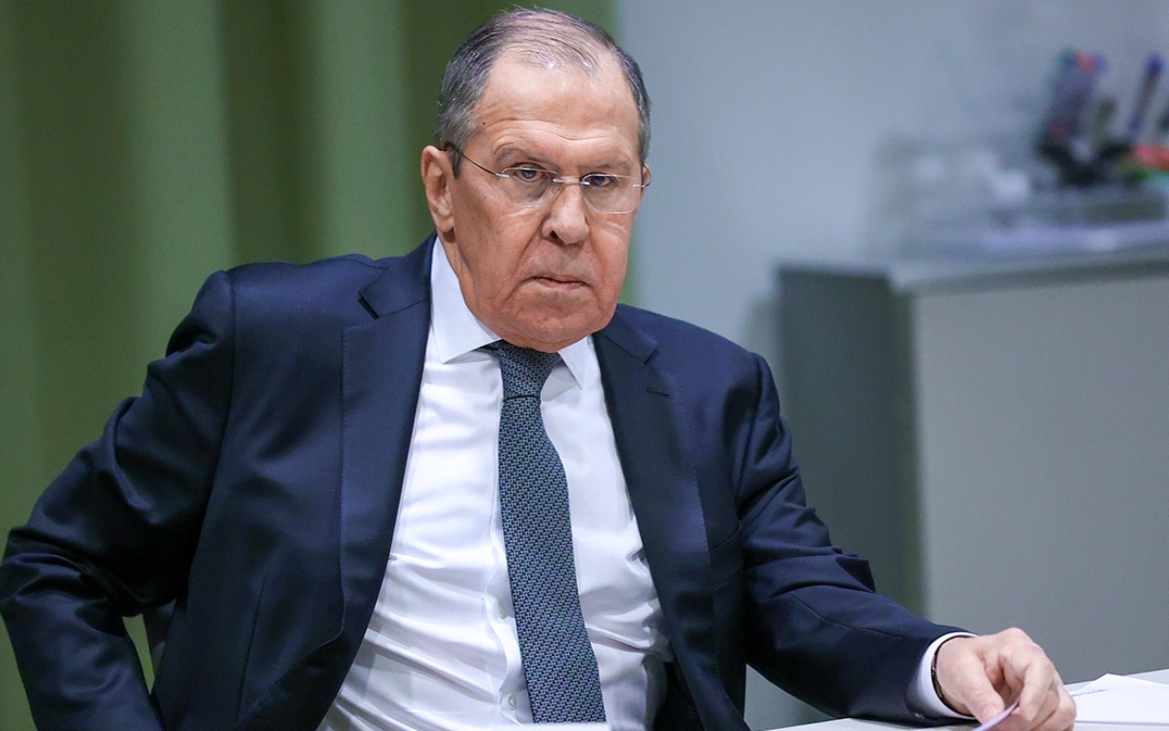 "Hər fırıldaqlarına görə ərazi itirirlər" -Lavrov