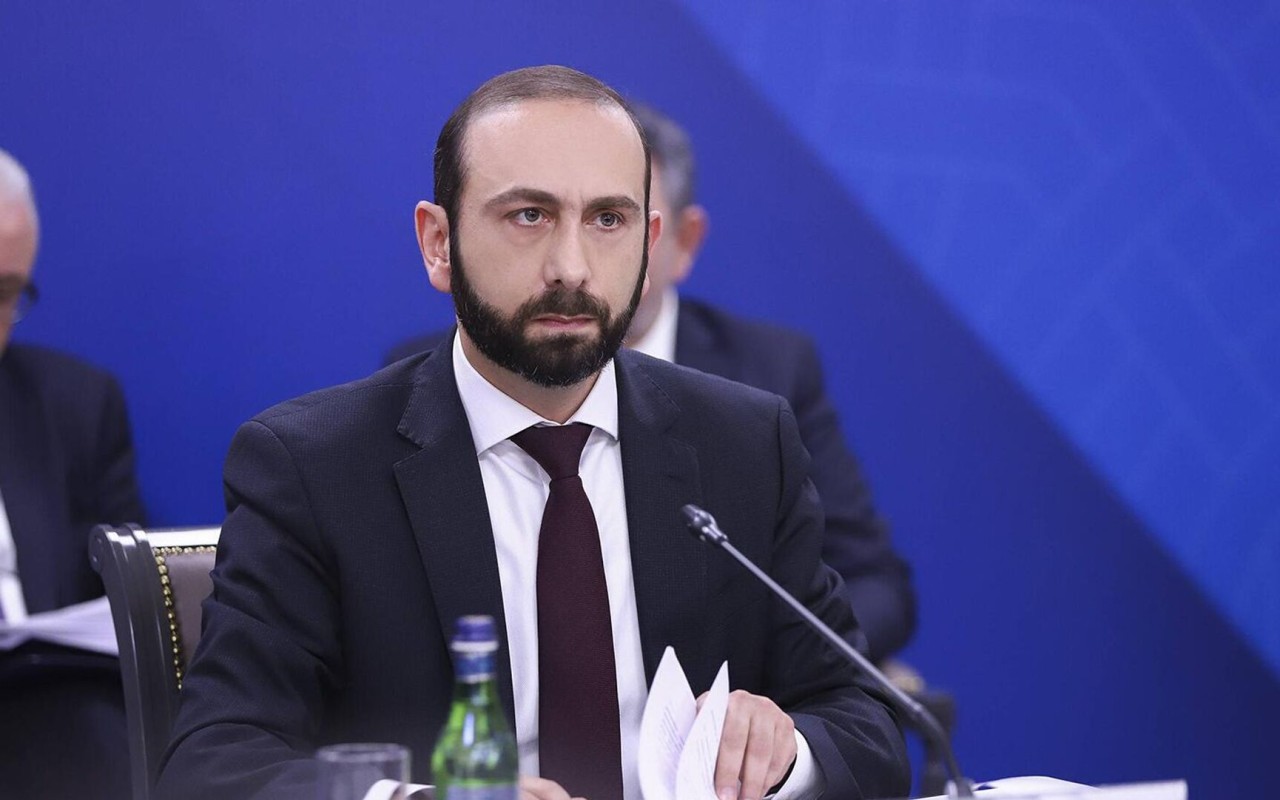 "Bakıya qarşı iddialardan imtina məsələsini müzakirə edirik"- Mirzoyan