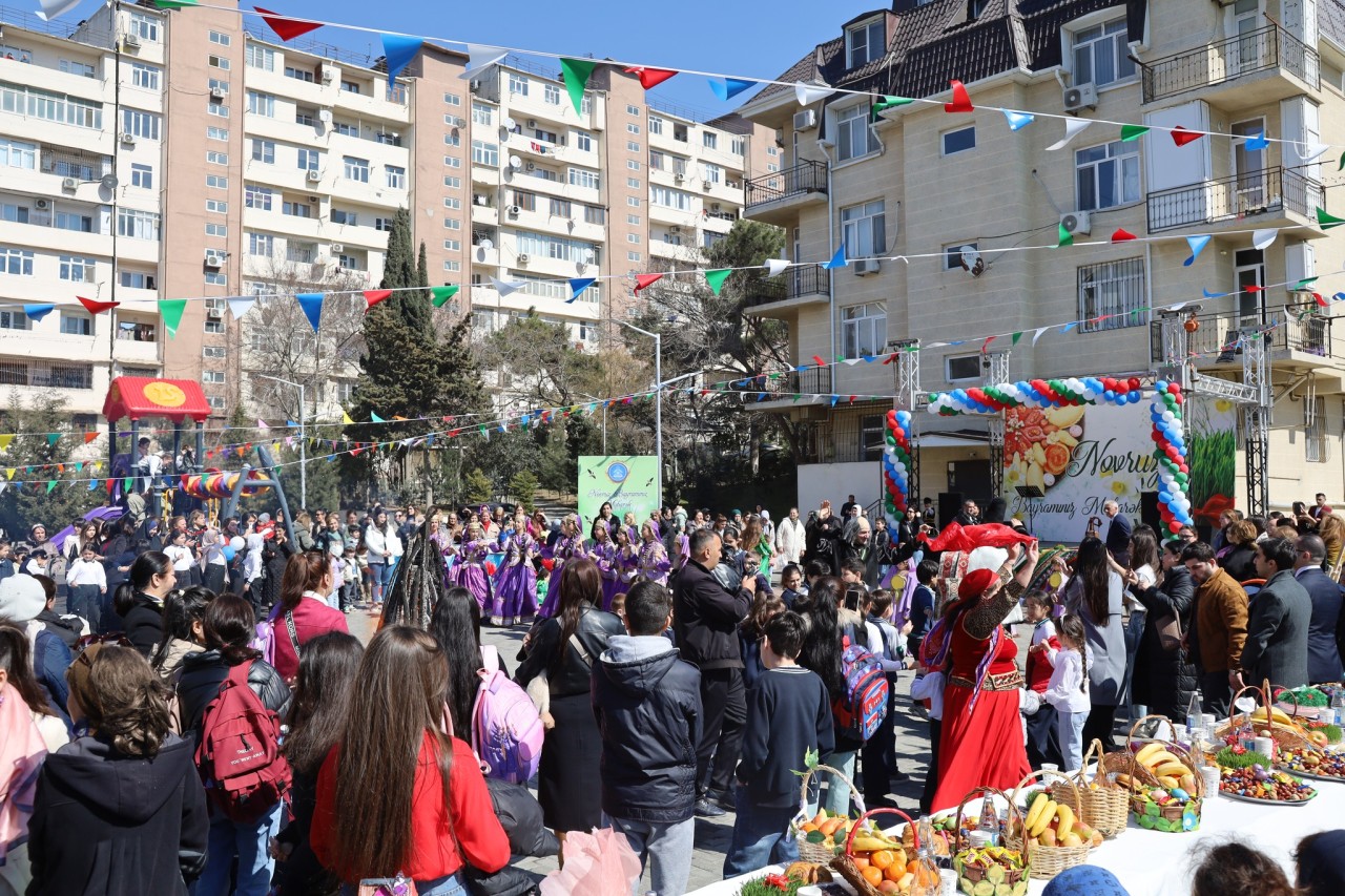 Xətai rayonunda Novruz şənliyi keçirildi - FOTOLAR