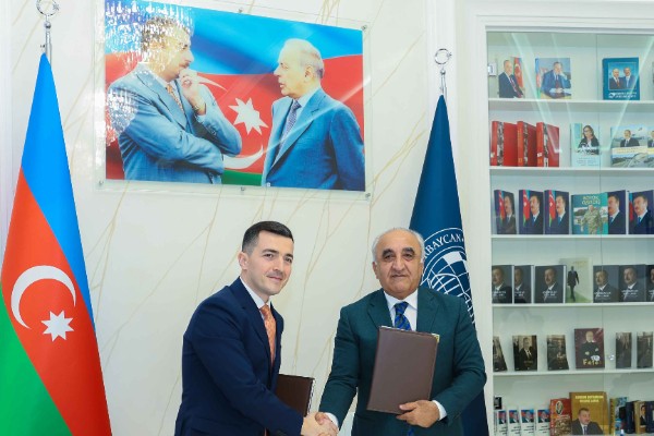 UNEC ilə Bakı Fond Birjası arasında memorandum imzalanıb -FOTOLAR