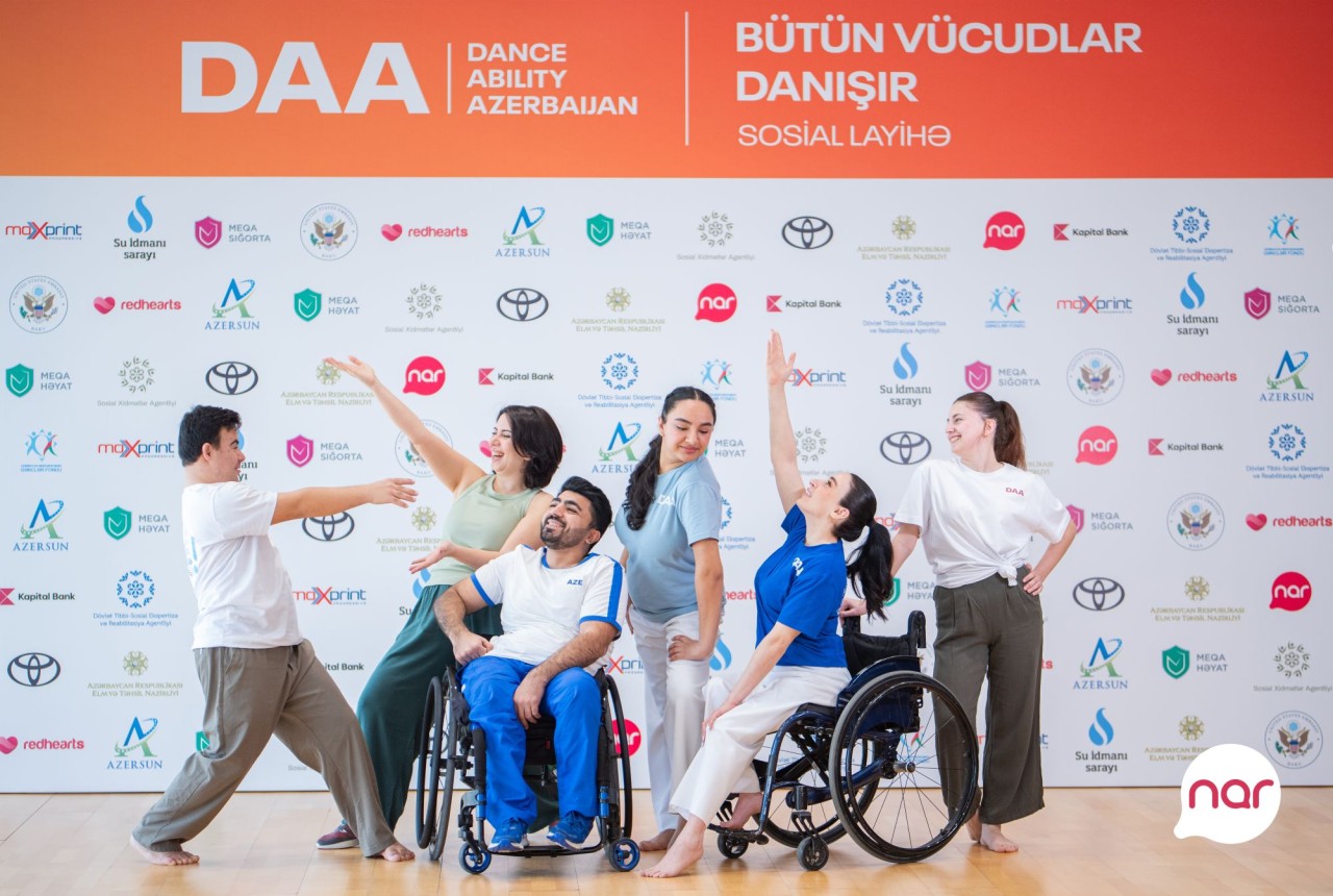 İnklüziv təşəbbüsləri dəstəkləyən “Nar” “DanceAbility” iştirakçıları ilə görüşüb - FOTOLAR