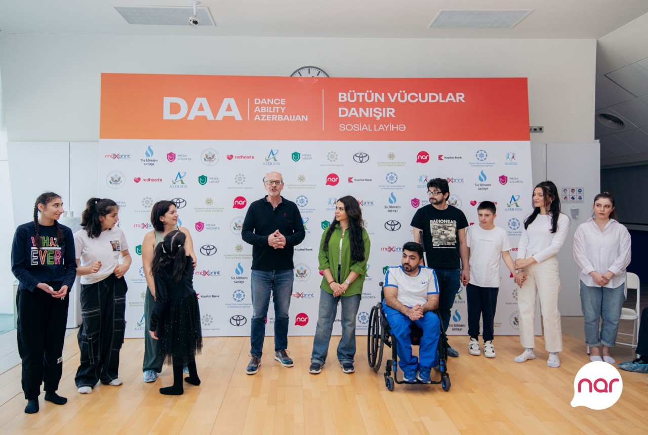 İnklüziv təşəbbüsləri dəstəkləyən “Nar” “DanceAbility” iştirakçıları ilə görüşüb - FOTOLAR