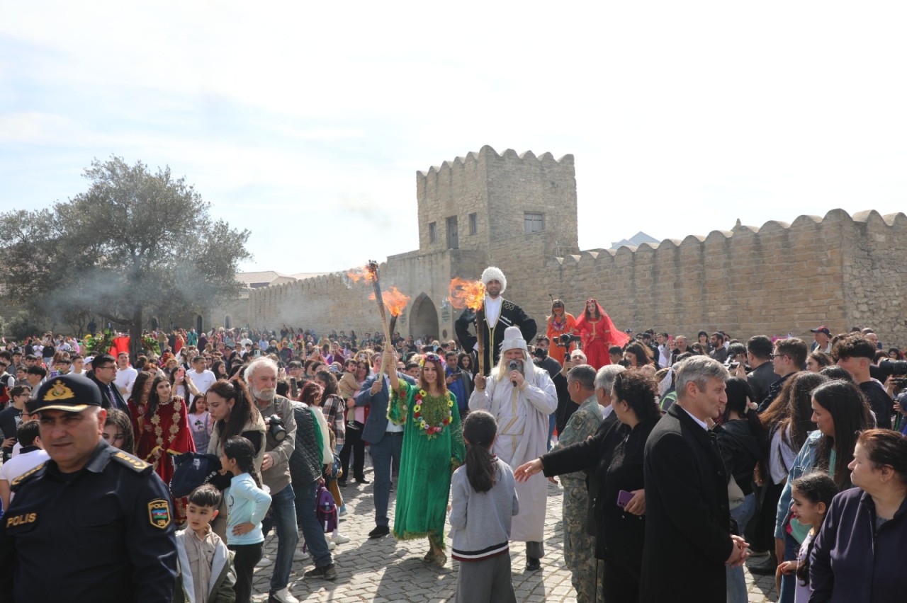 Suraxanıda Novruz bayramı təntənəli qeyd olunub - FOTOLAR