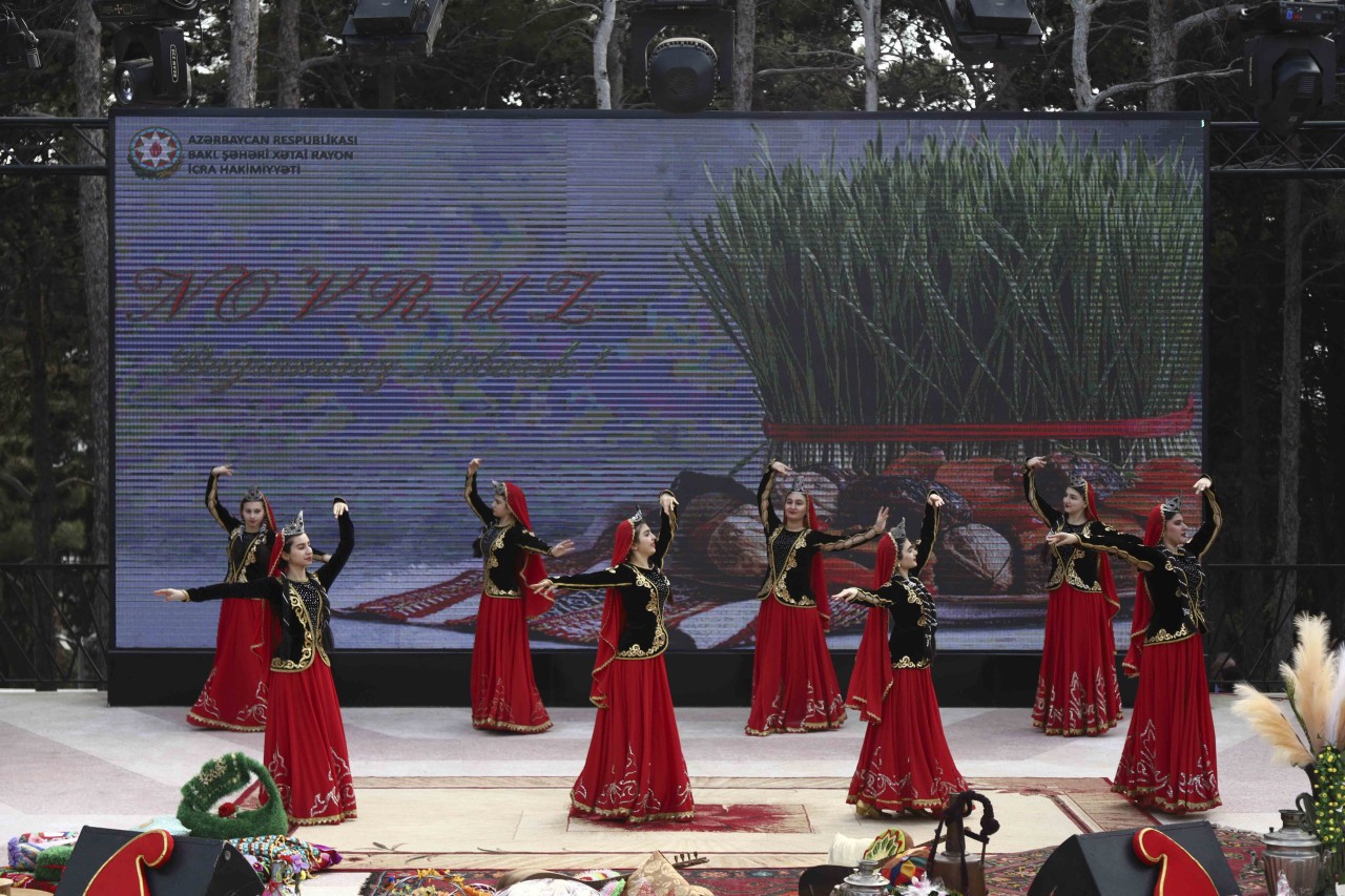 Xətai rayonunda bayrama həsr olunmuş konsert təşkil olunub - FOTOLAR/VİDEO