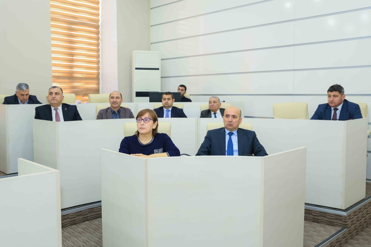 UNEC-in ikinci rektoru olmuş Rəşid Qayıbovun xatirəsinə həsr olunan tədbir keçirildi - FOTOLAR