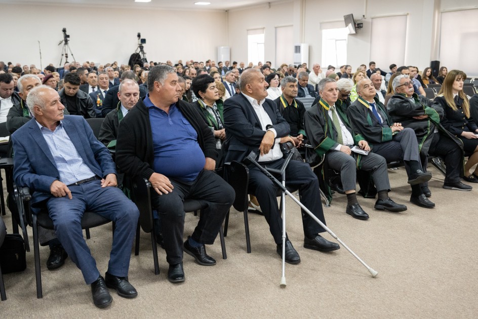 Əsgərlərimizin üzərinə benzin töküb onları diri-diri yandırıblar - MƏHKƏMƏ (FOTOLAR)