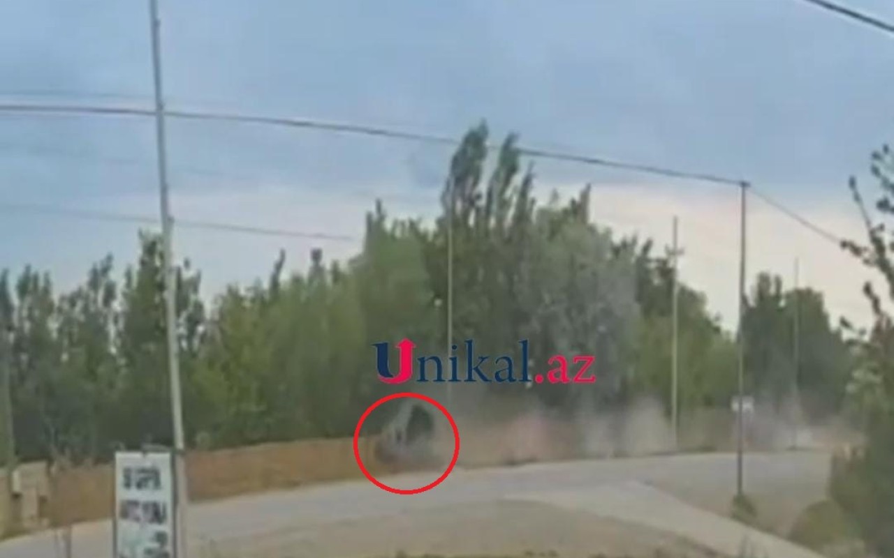 Sabirabaddakı ağır qəzanın baş vermə anı- VİDEO Sabirabaddakı ağır qəzanın baş vermə anı- VİDEO