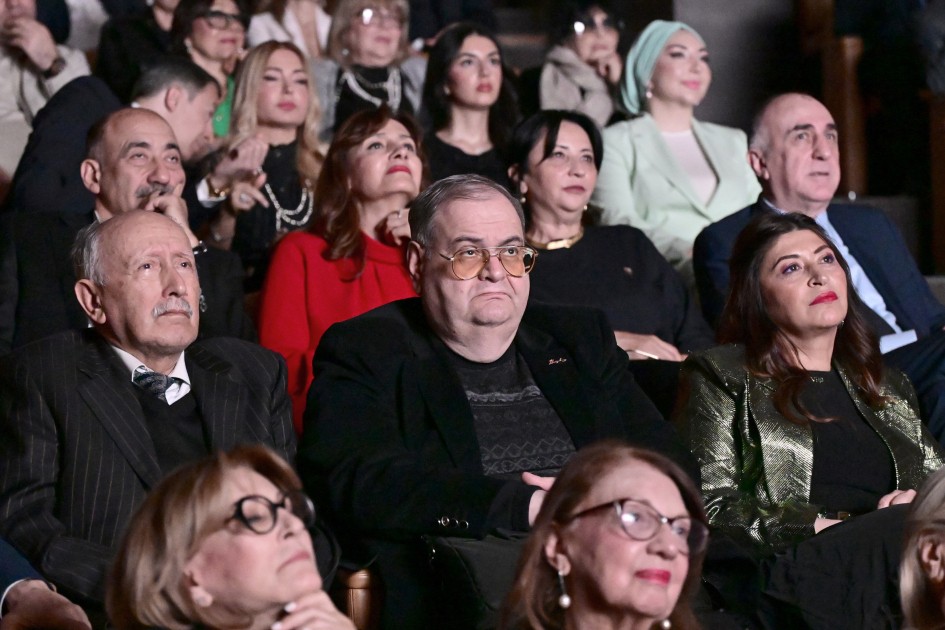 Leyla Əliyeva Maqsud İbrahimbəyovun yaradıcılıq gecəsində - FOTOLAR