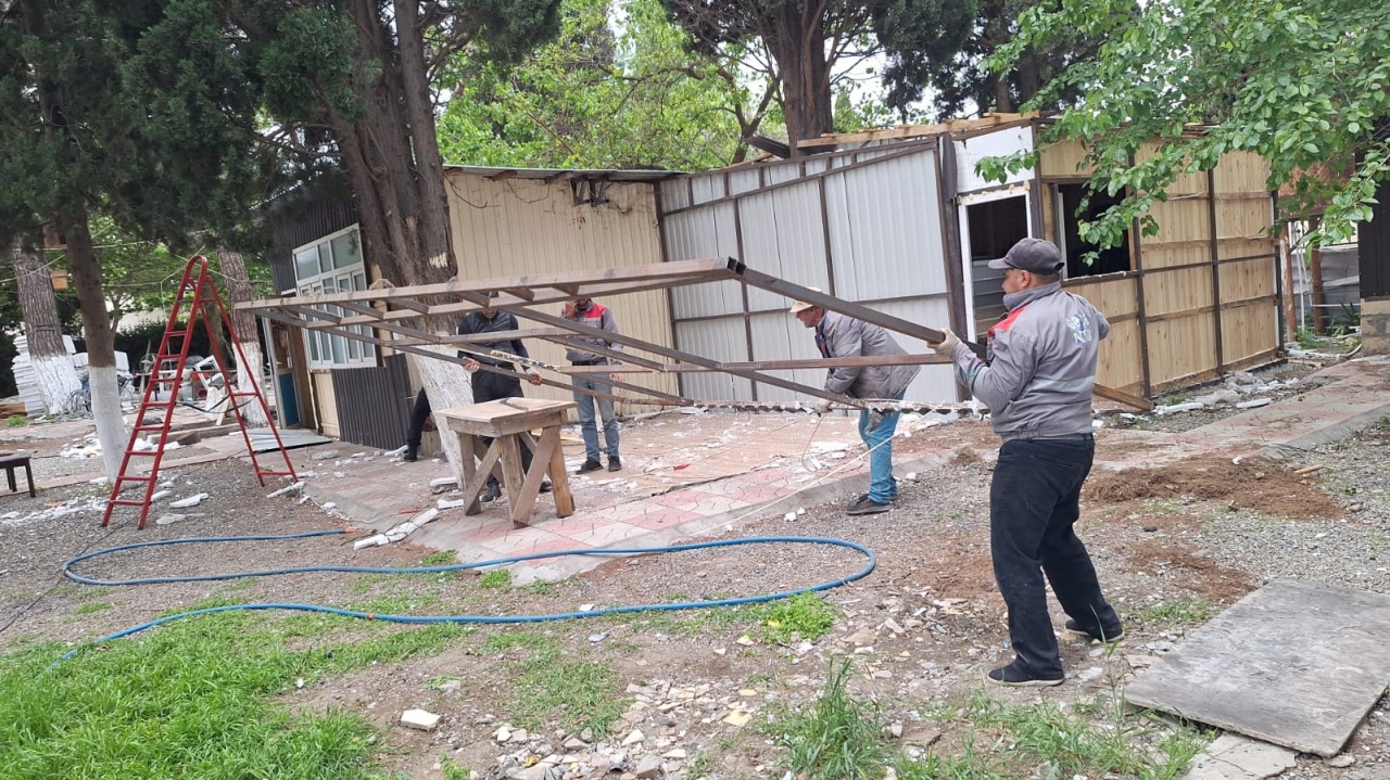 Gəncədə qanunsuz tikintilərin qarşısı alındı - FOTOLAR