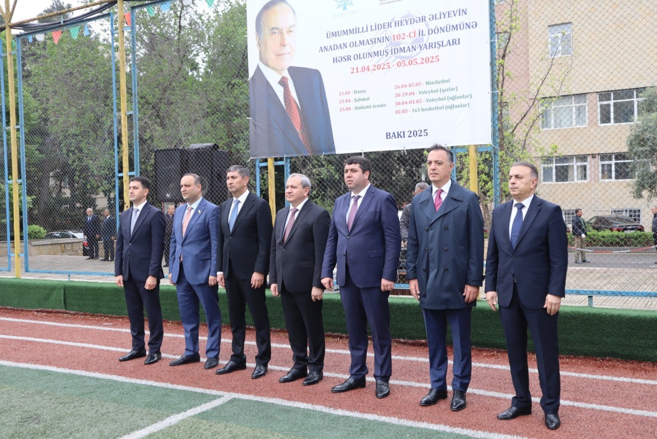 YAP Yasamal rayon təşkilatı tələbələri mükafatlandırdı - FOTOLAR
