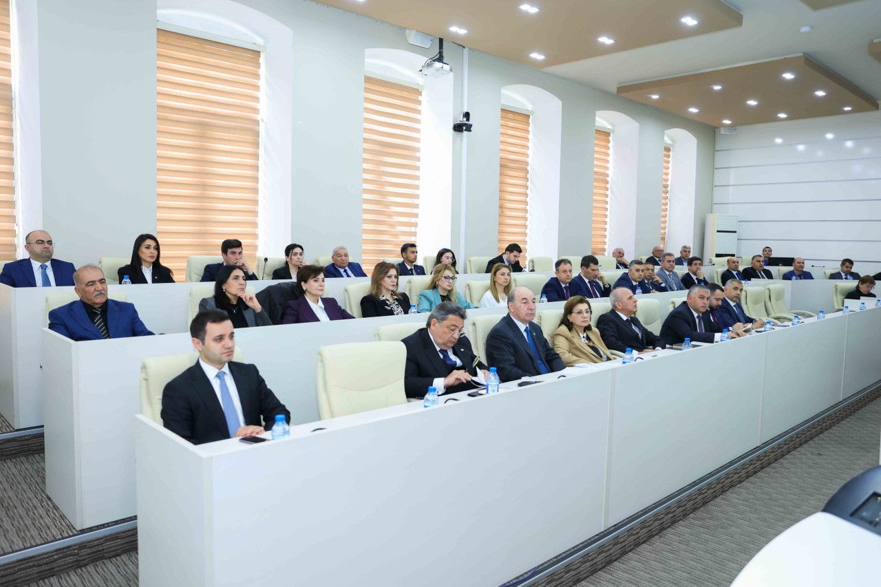 UNEC-də Elmi Şuranın iclası oldu - FOTOLAR