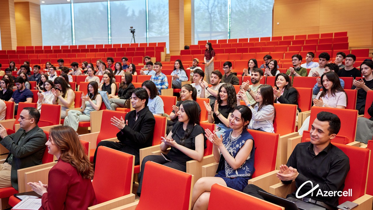"Azercell" və ADA Universiteti Fondunun tərəfdaşlığı çərçivəsində "TechFront" görüşü keçirildi - FOTOLAR