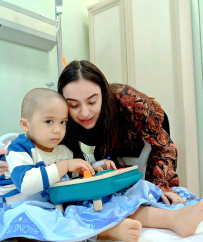 Leyla və Arzu Əliyevalar Onkologiya Mərkəzində - FOTOLAR
