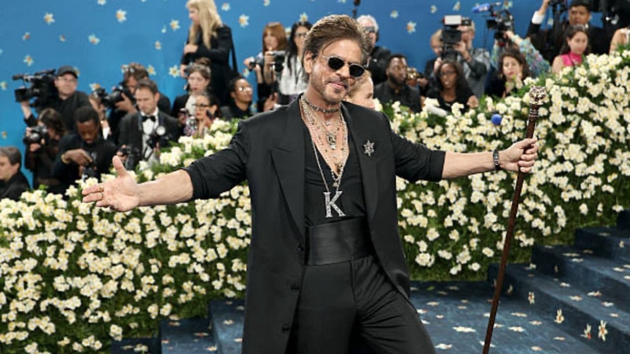 "Met Gala"nın ulduzları qırmızı xalıda - FOTOLAR