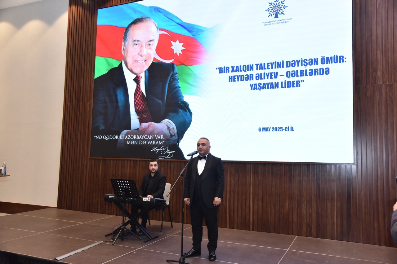 YAP Nəsimi rayon təşkilatı Heydər Əliyevə həsr olunmuş tədbir keçirdi - FOTOLAR