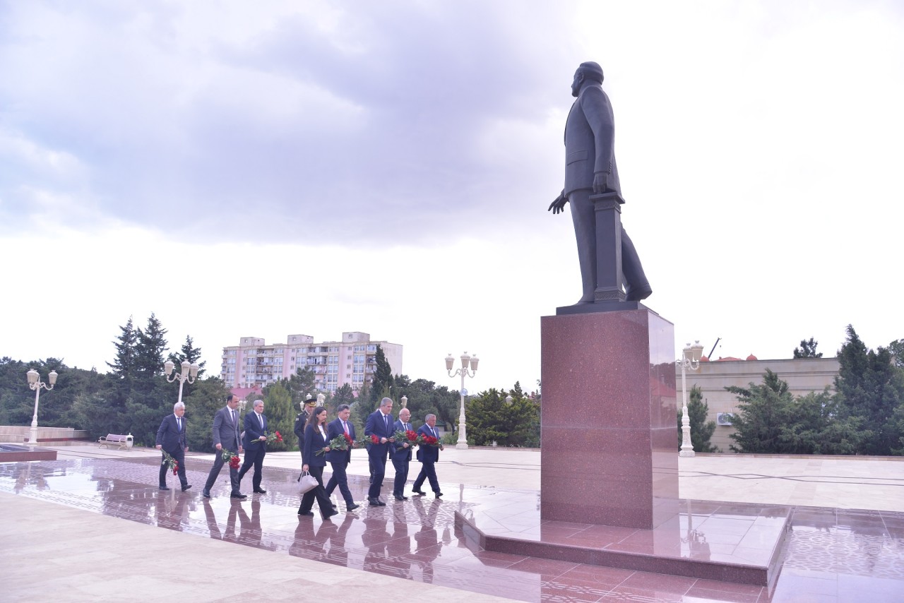 Qaradağda Heydər Əliyevə həsr olunmuş tədbir olub - FOTOLAR