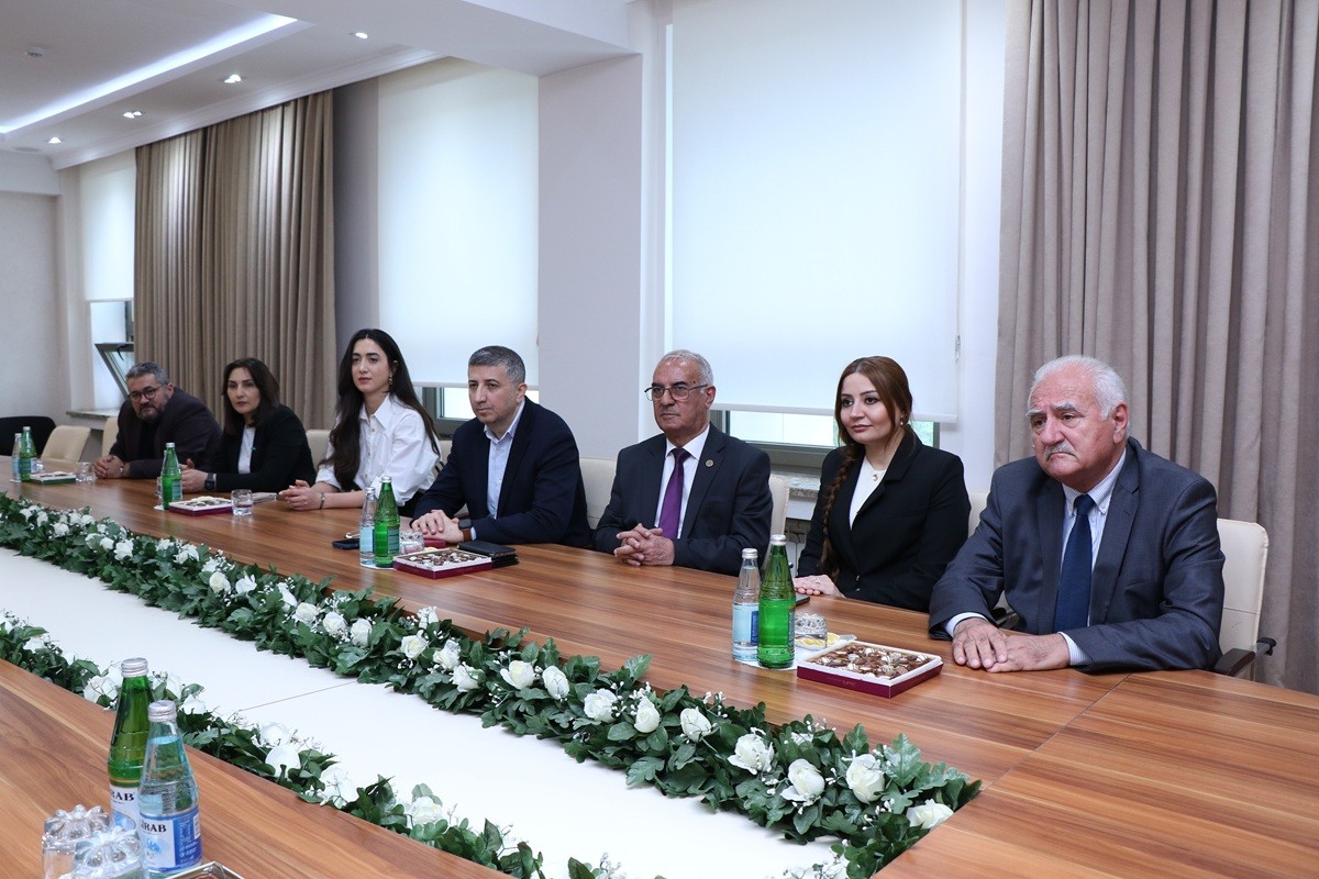 İctimai Şuranın üzvləri AzMİU-da olublar - FOTOLAR