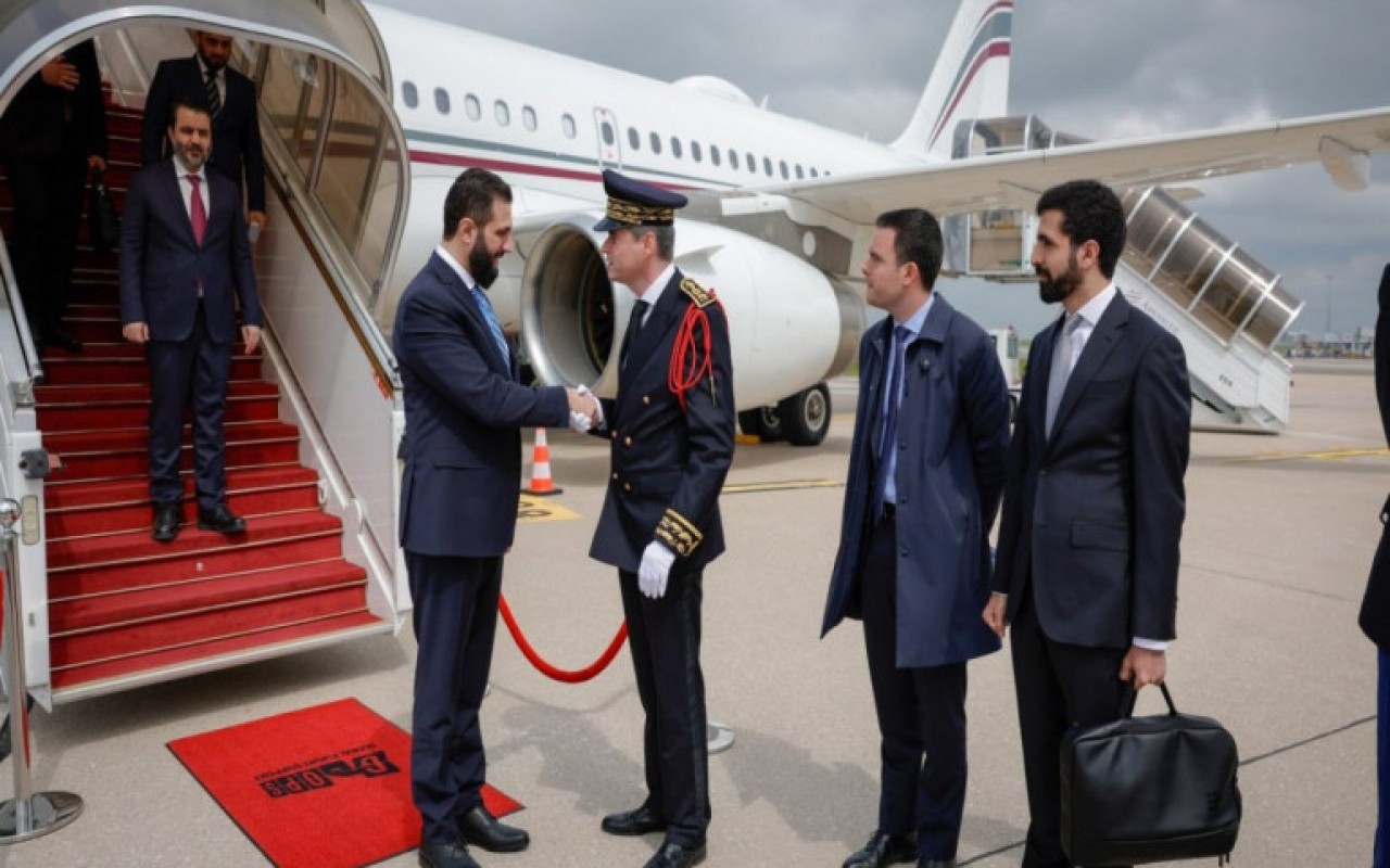 Suriya lideri Fransada Suriya lideri Fransada