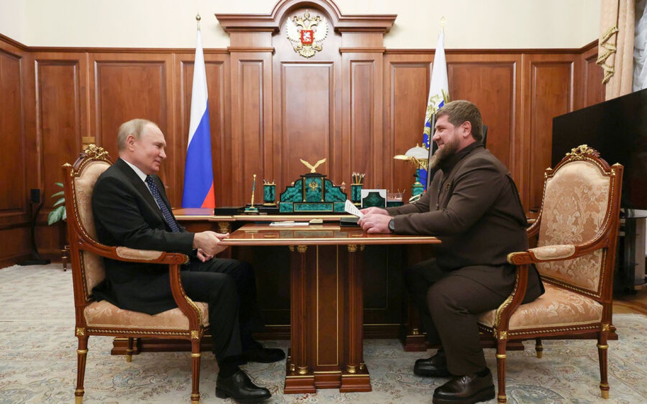 Putin Kadırovla görüşdü- YENİLƏNİB Putin Kadırovla görüşdü- YENİLƏNİB