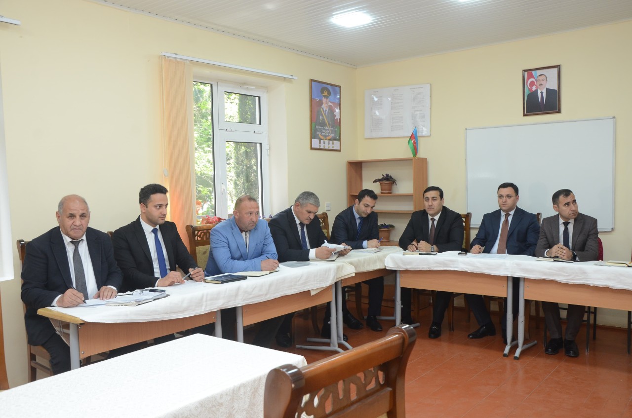 Malik İsaqov vətəndaşları dinlədi - FOTOLAR
