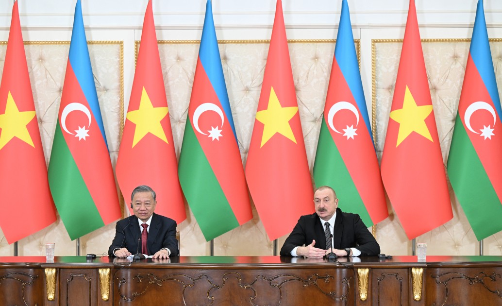 İlham Əliyev və To Lam mətbuata bəyanatlarla çıxış ediblər - YENİLƏNİB (FOTOLAR)