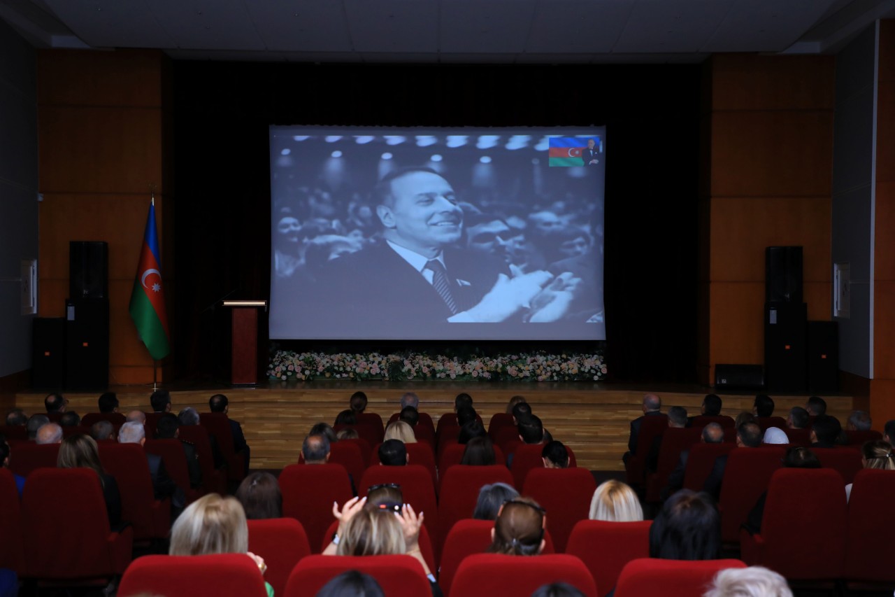 YAP Nizami rayon təşkilatı konfrans keçirdi - FOTOLAR