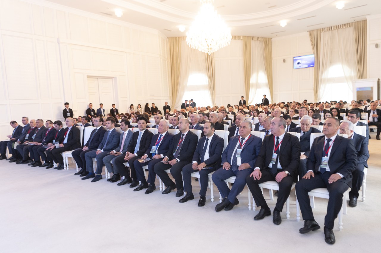Nazir Məcnun Məmmədov elmi-praktiki konfransda iştirak edib - FOTOLAR