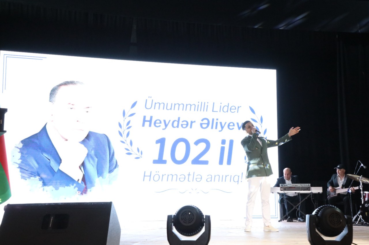 Suraxanıda Heydər Əliyevin anadan olmasının 102-ci ildönümü qeyd edildi - FOTOLAR