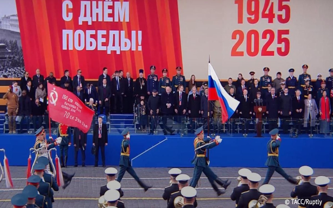 Moskvada Qələbənin 80 illiyinə həsr olunmuş parad keçirilib