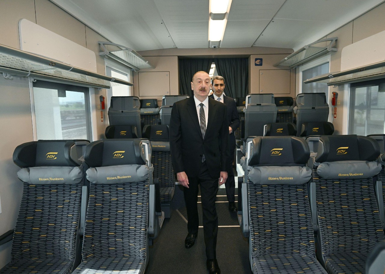 Prezident Ağdam Dəmir Yolu və Avtovağzal Kompleksinin açılışında - FOTOLAR (YENİLƏNİB)