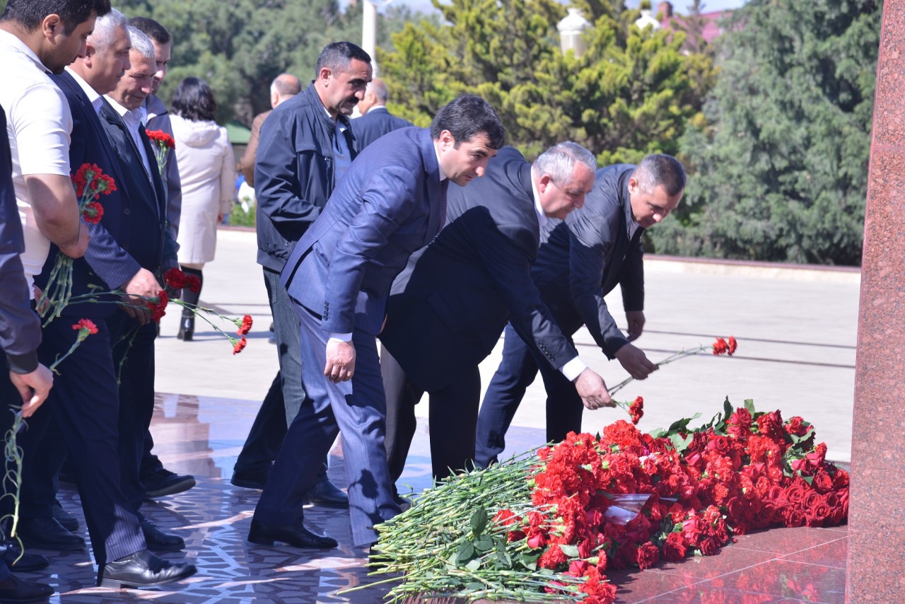 Qaradağda Heydər Əliyevin xatirəsi yad edilib - FOTOLAR