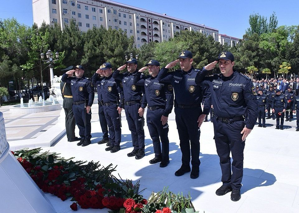 Sumqayıtda Heydər Əliyevin xatirəsi anılıb - FOTOLAR